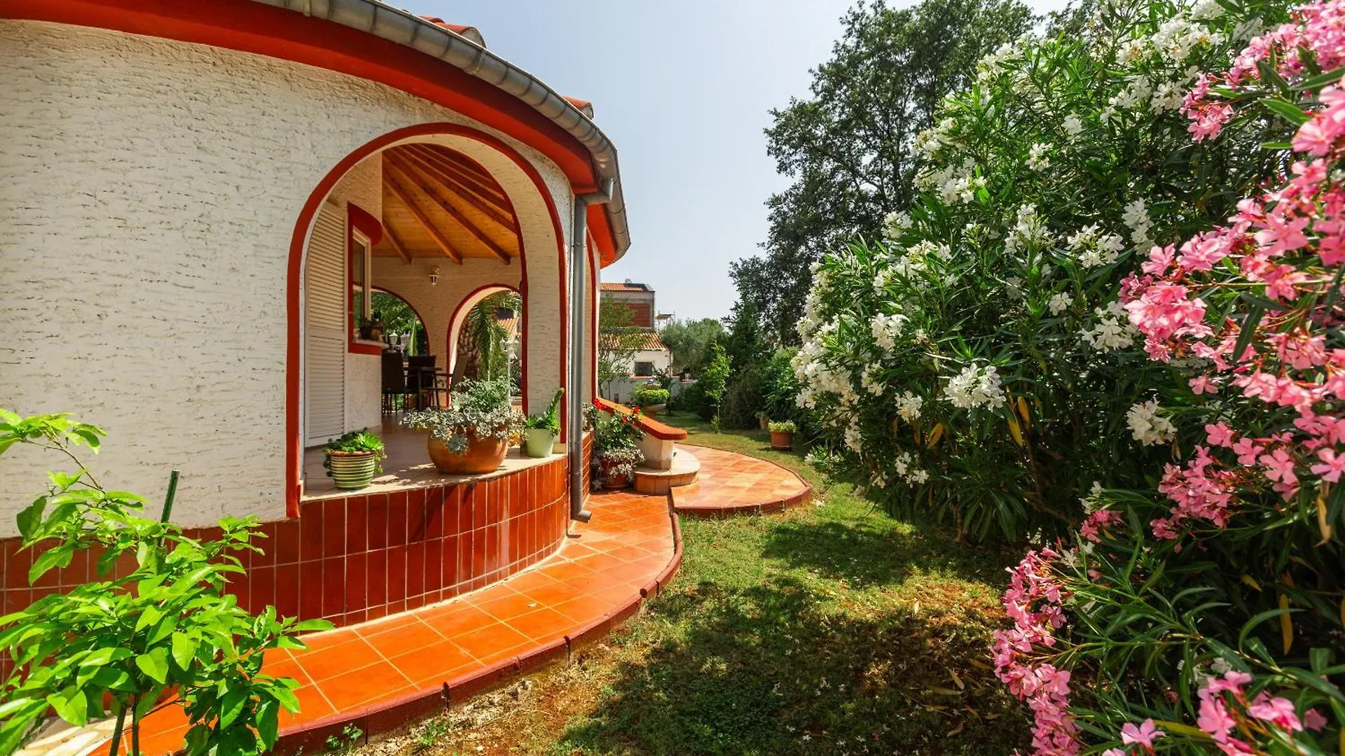 Villa Anna With Pool By Poreč 0*,  Horvátország