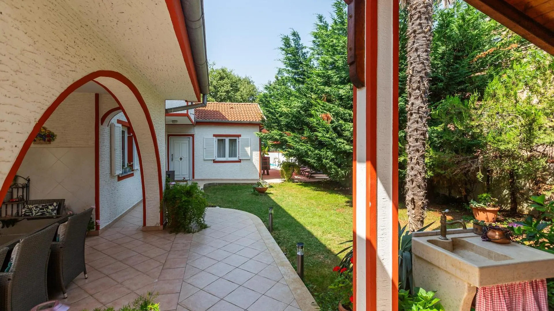 Villa Anna With Pool By Poreč