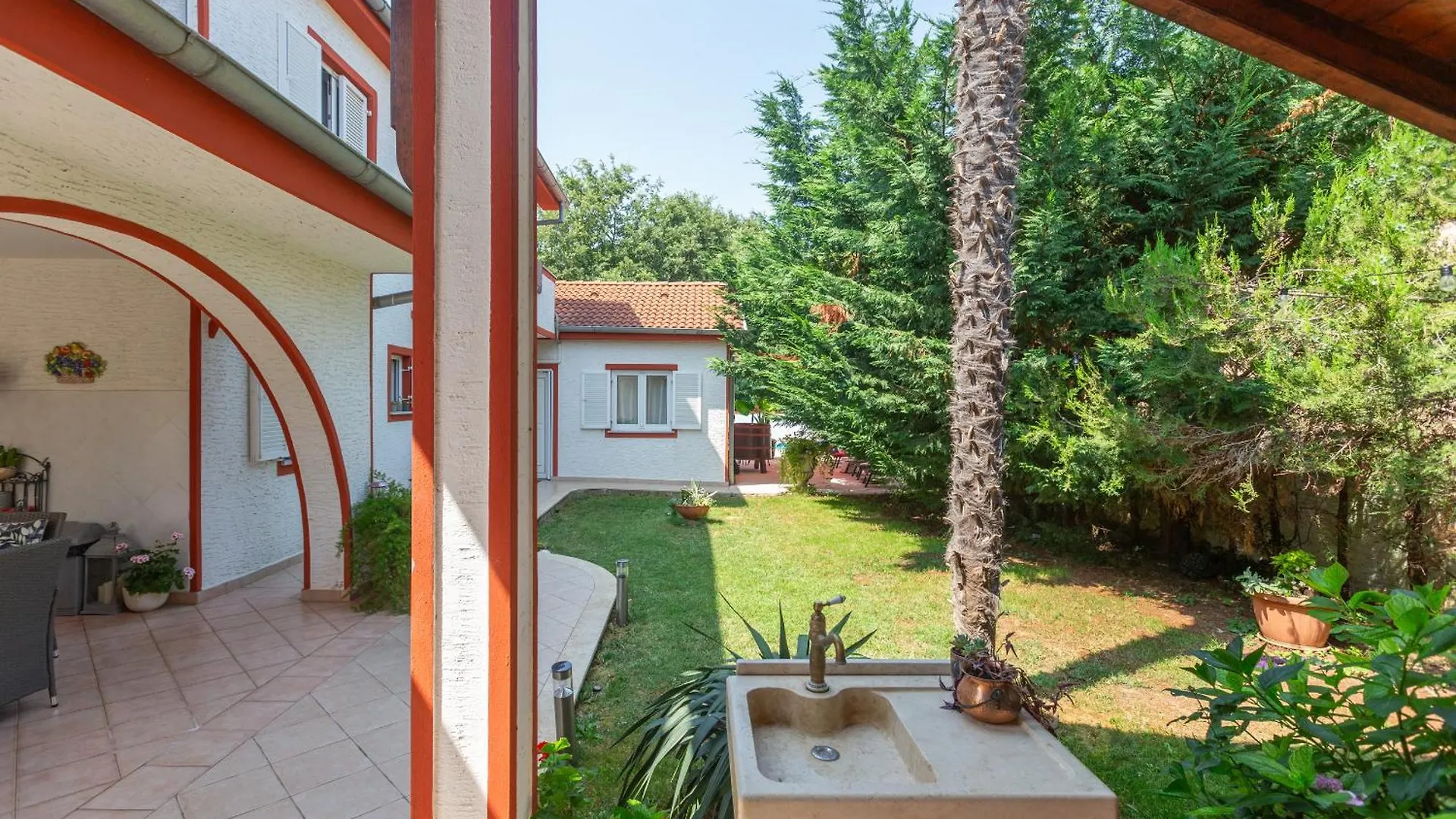 Villa Anna With Pool By Poreč