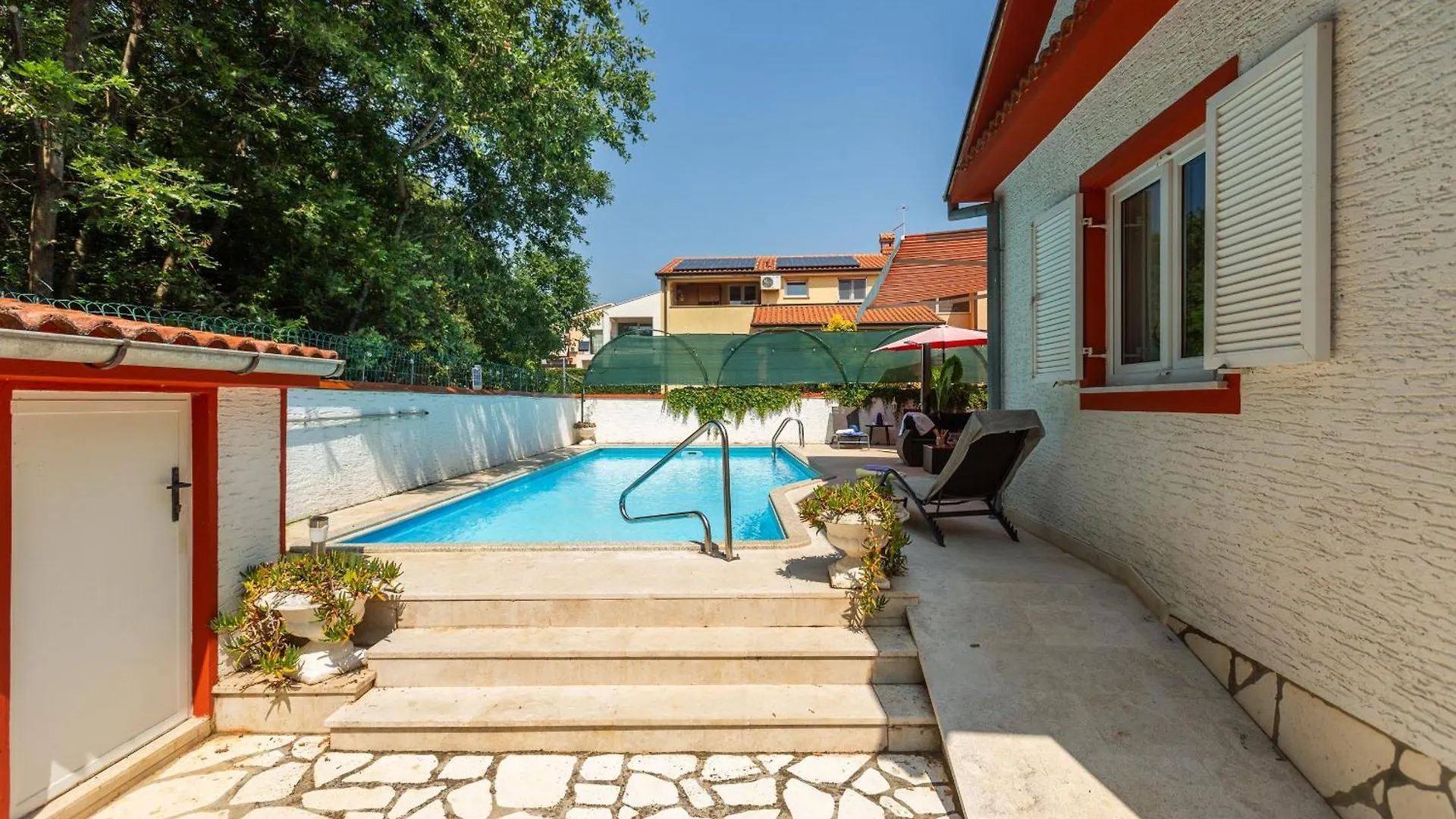 Villa Anna With Pool By Poreč