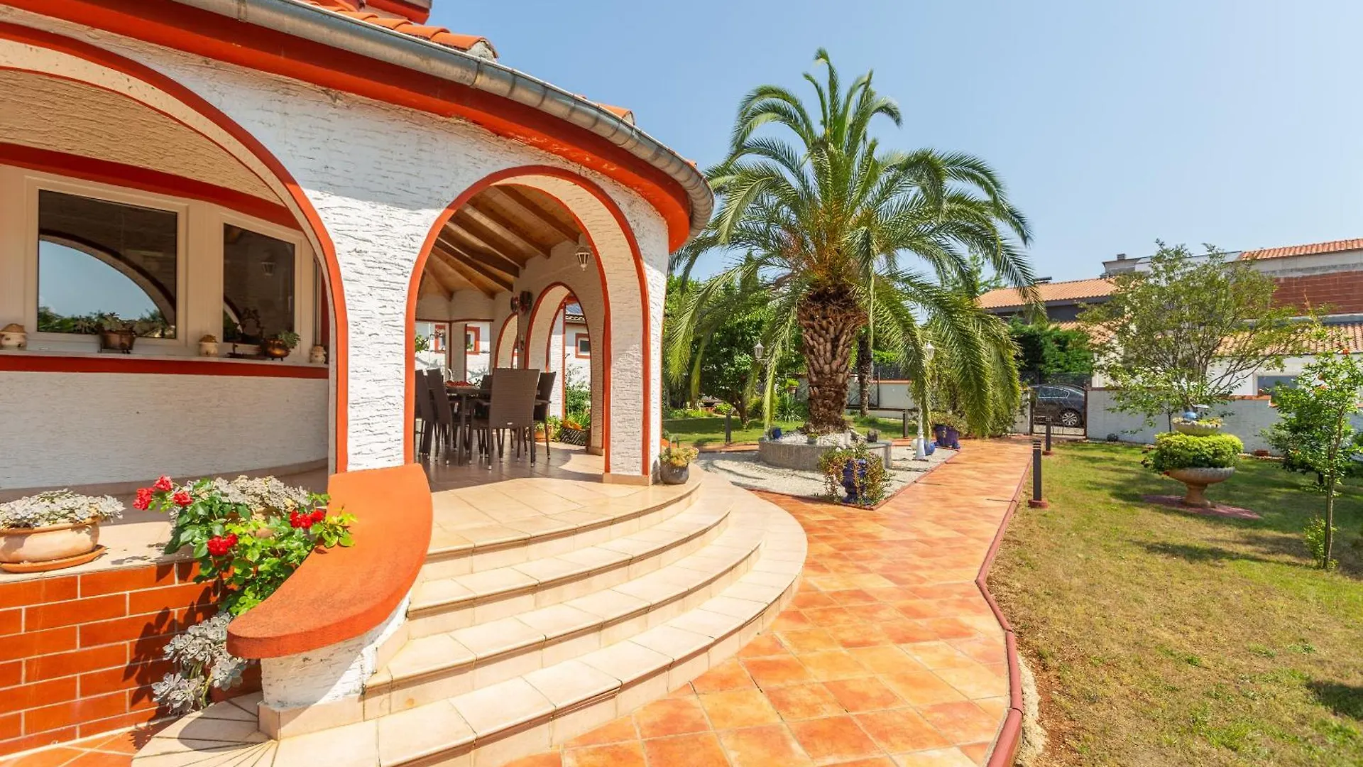 Villa Anna With Pool By Poreč